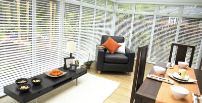 Jaunumi - Žalūzijas pake&scaron;u logiem, rulo kasē&scaron;u, dienas nakts žalūziju cenas un uzstādī&scaron;ana Rīgā